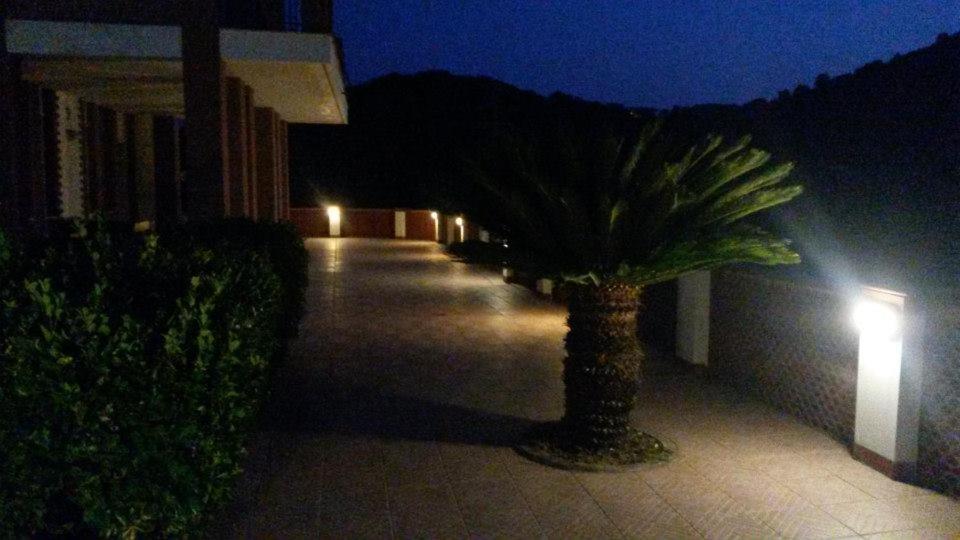Villa Oreste ซาแลร์โน ภายนอก รูปภาพ